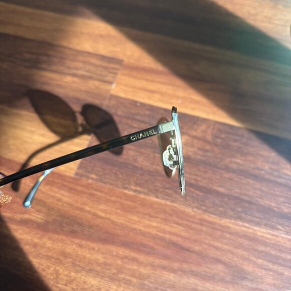 Chanel Metal Cat Eye Sunglasses 4222 in Gold (Pre-Owned) with DIOR Case - Picture 6 of 12